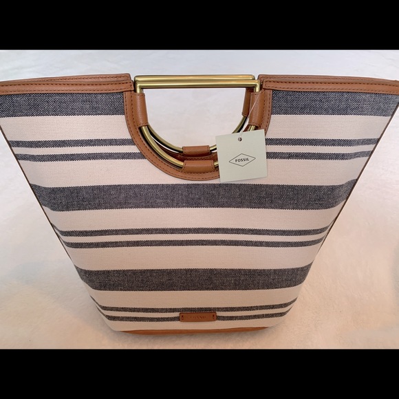 Fossil tote - Picture 2 of 16